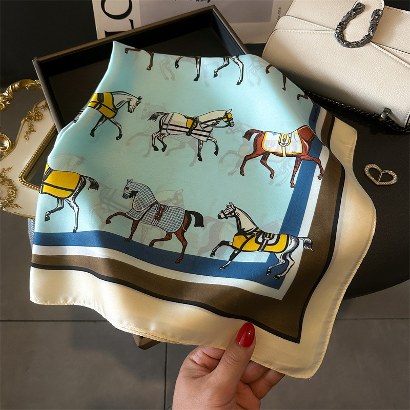Luxury Brand 2026 Horse Print  - đánh giá và giá Women Accessories Brands