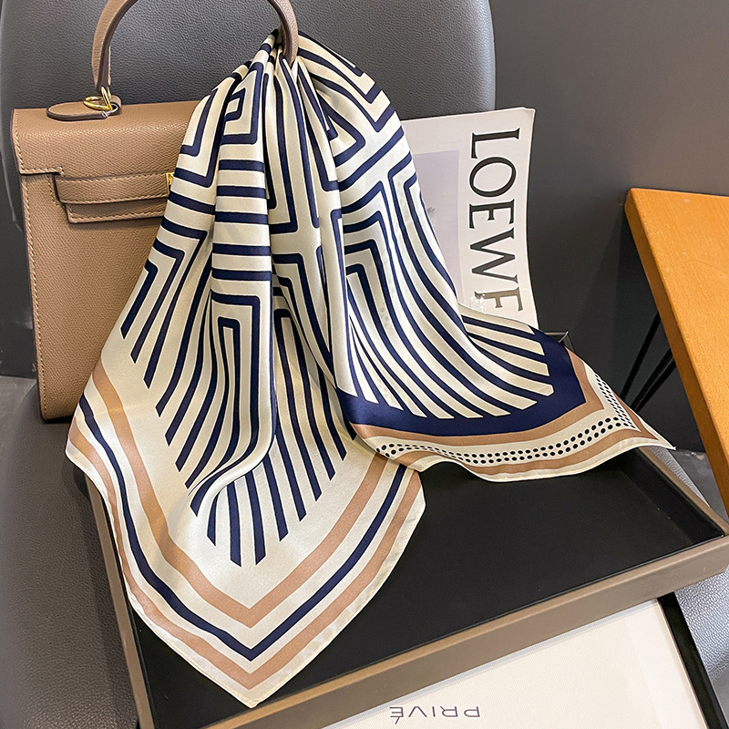 Luxury Brand Neckerchief Sprin - đánh giá và giá Women Accessories Brands