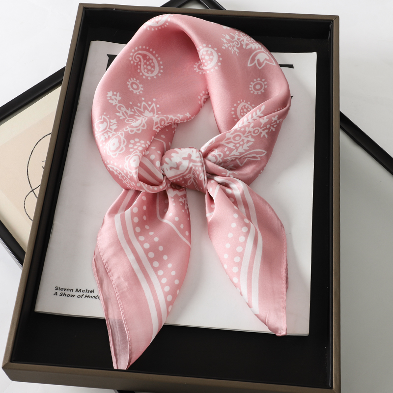 Luxury Brand Silk Square Paisl - đánh giá và giá Women Accessories Brands