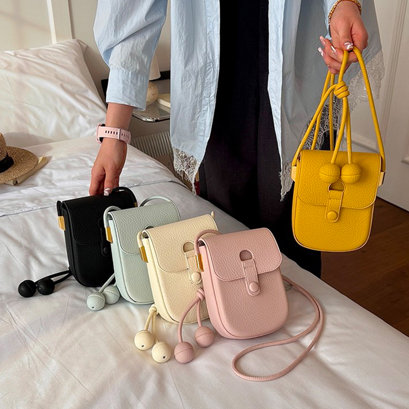 Luxury Brand Mini Yellow Cross - đánh giá và giá Women Accessories Brands